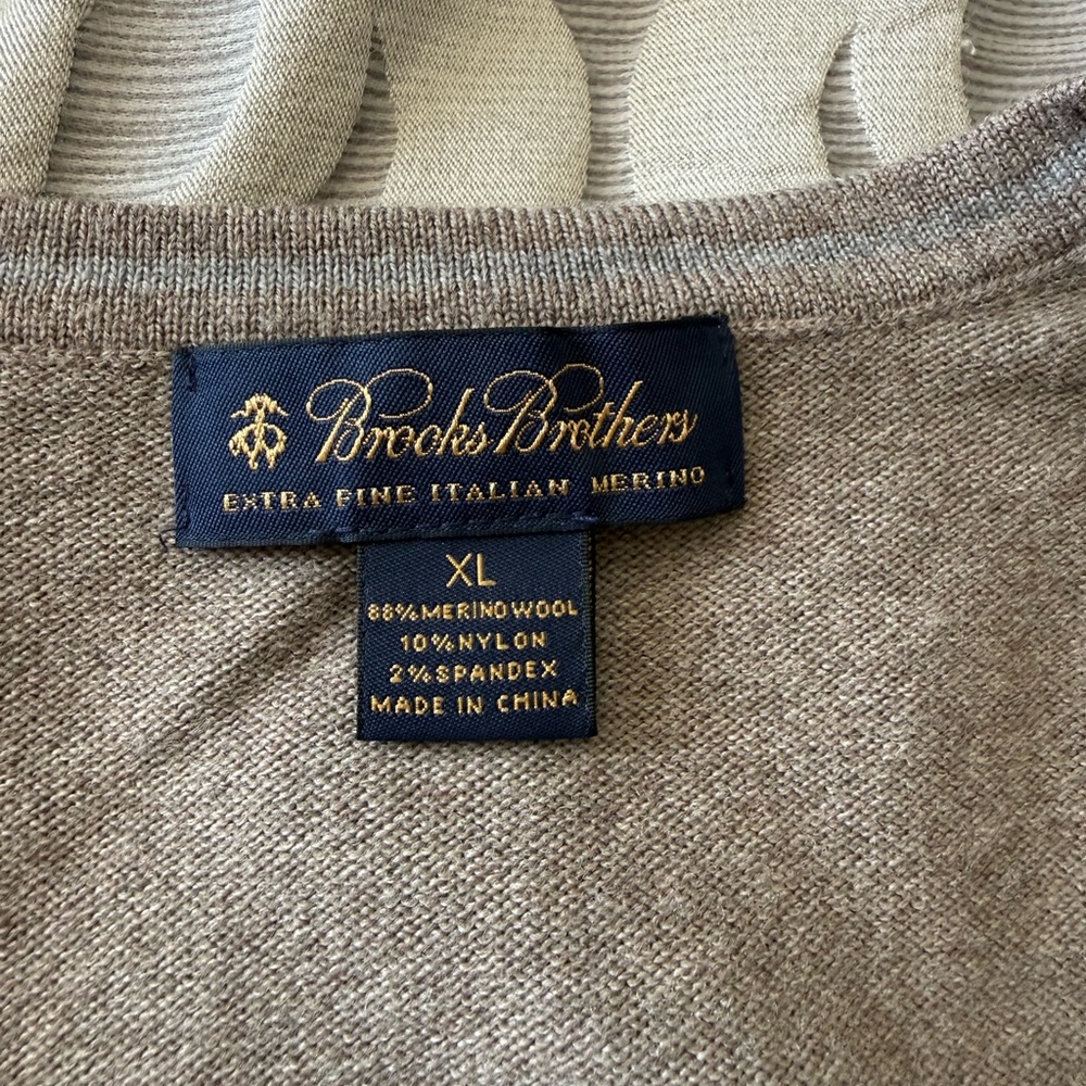 Brooks Brothers V-Neck Sweater in Taupe Brown
